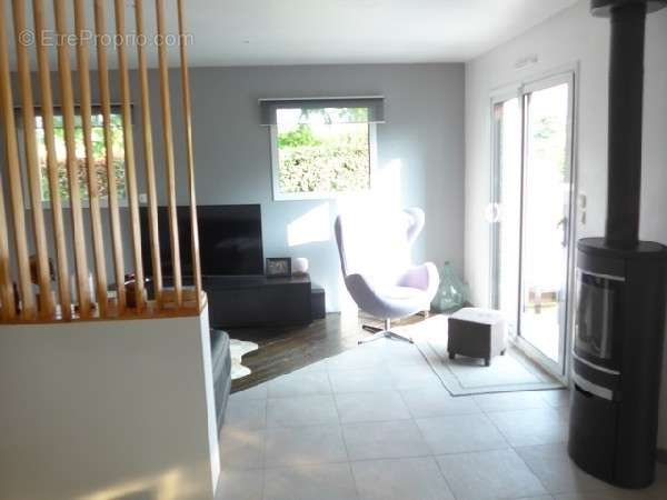 Maison à LA CHAPELLE-CHAUSSEE