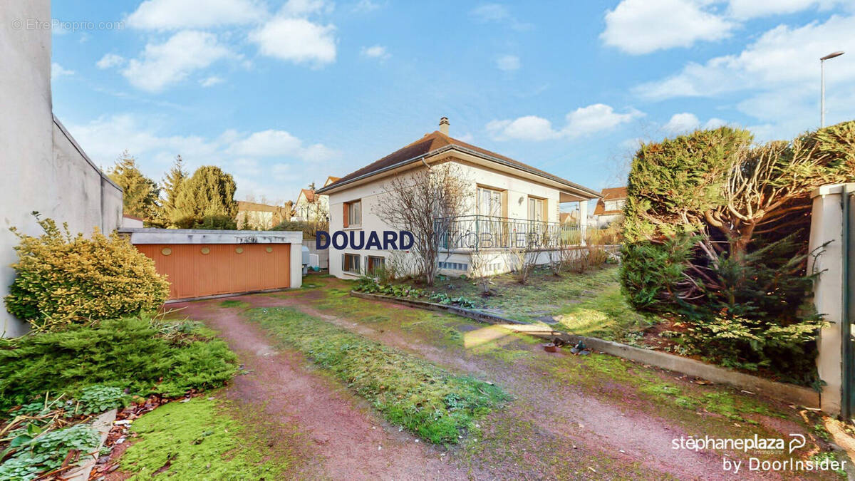 Maison à HOUILLES