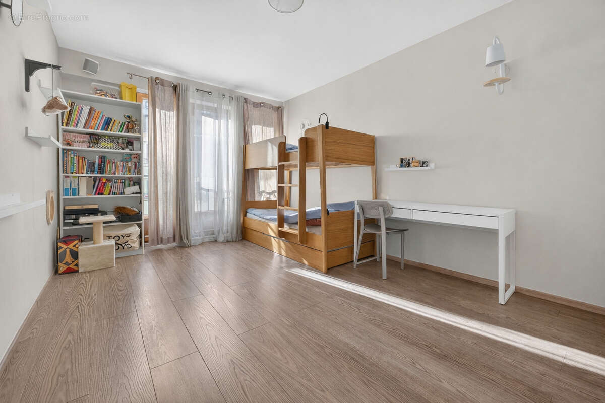 Appartement à PARIS-12E