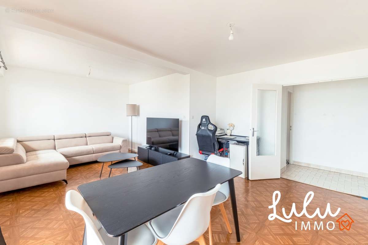 Champagne-au-mont-d'or - Appartement T3 72m2 Avec Deux Balcons  - photo 3