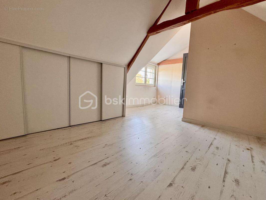 Maison de village de 173 m2 - photo 5