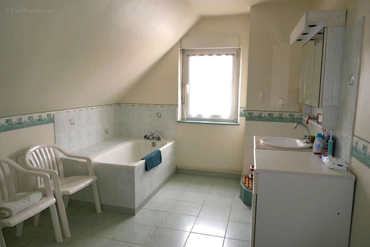 Maison à BEAUFORT-EN-VALLEE