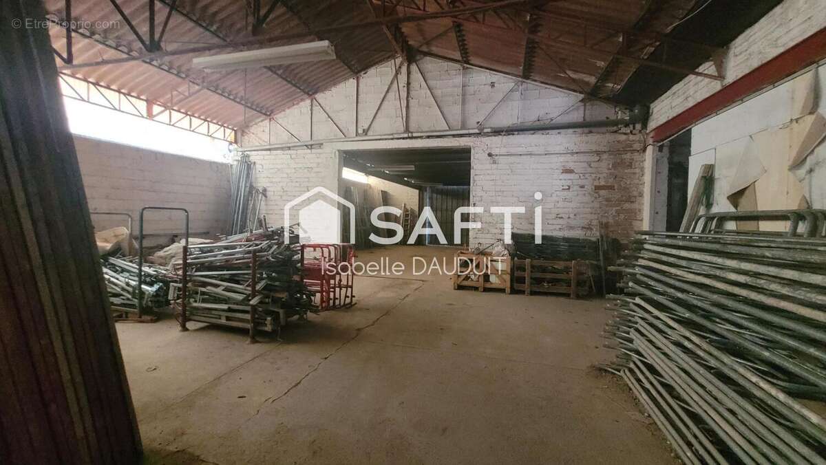 Photo 8 - Commerce à BRESSOLS