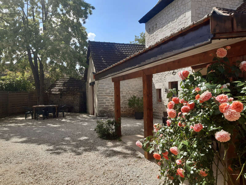 Maison à SALVAGNAC-CAJARC