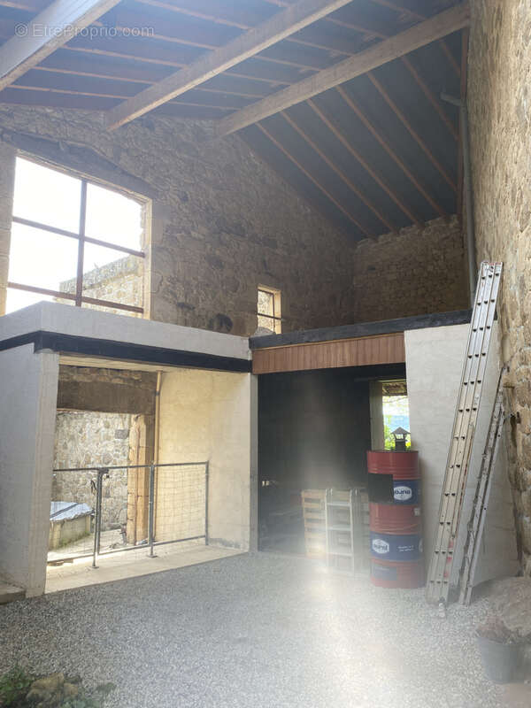 Maison à COLOMBIER-LE-VIEUX