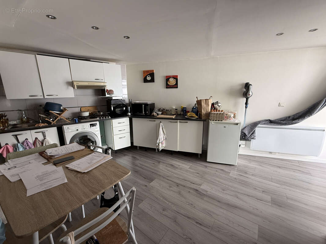 NÎMES   Grand'Rue   P2 60 m2 RDC   107 000 € - photo 4