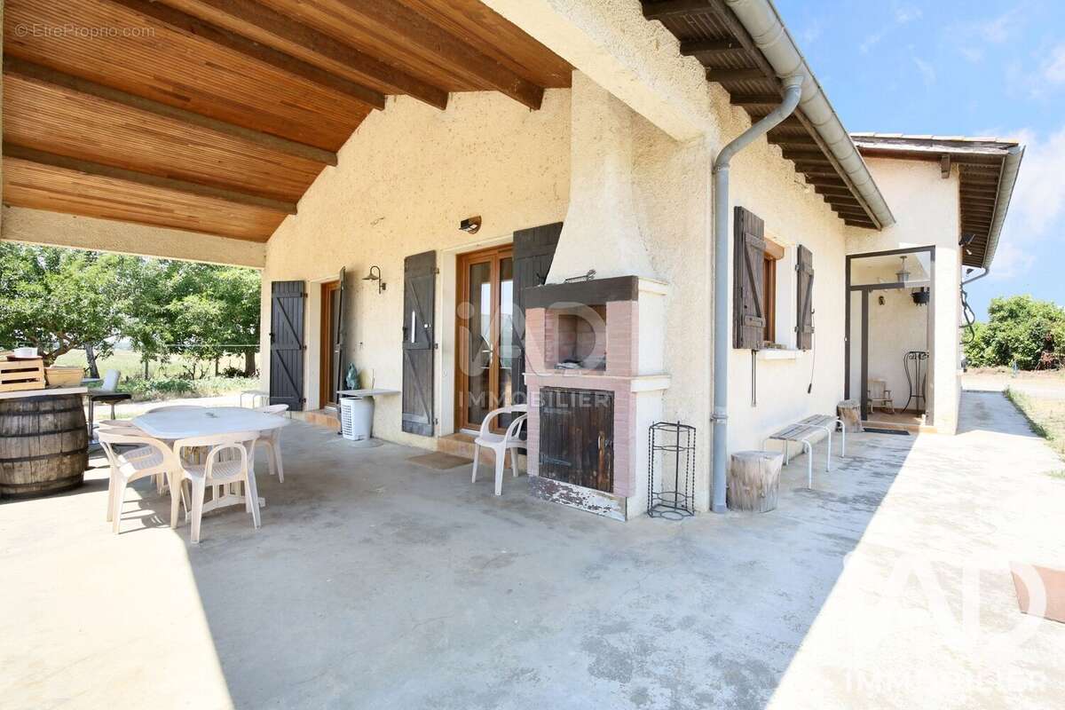 Maison 137 m² à Saint-Jory  - photo 5