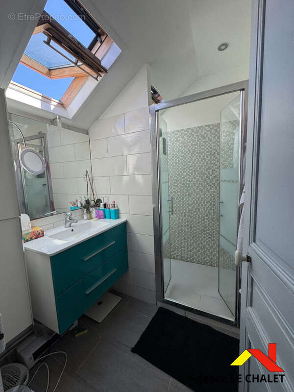 Maison à VILLENEUVE-LE-ROI