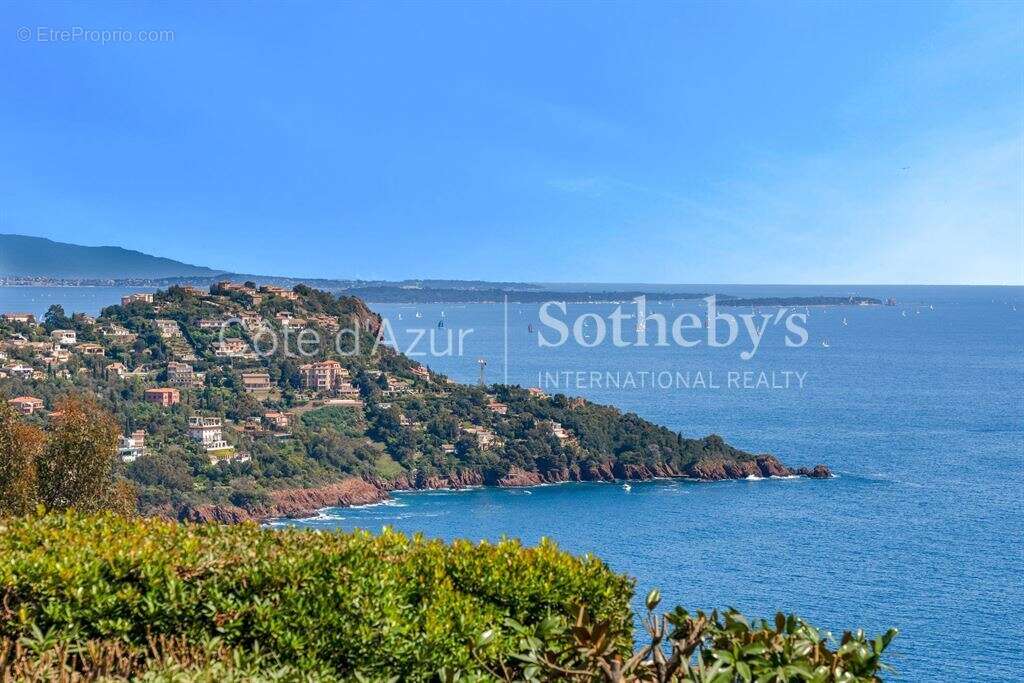 Maison à THEOULE-SUR-MER