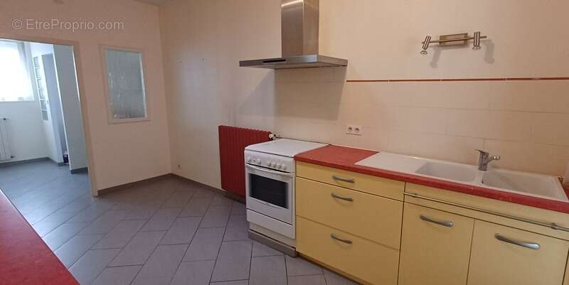 Maison à SAINT-YRIEIX-SUR-CHARENTE