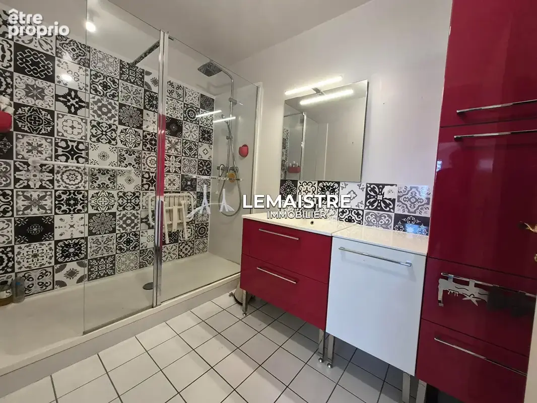 Appartement à vendre - Le Havre - 79 m² - 3 chambres - Ascenseur, balcon et box fermé - photo 10