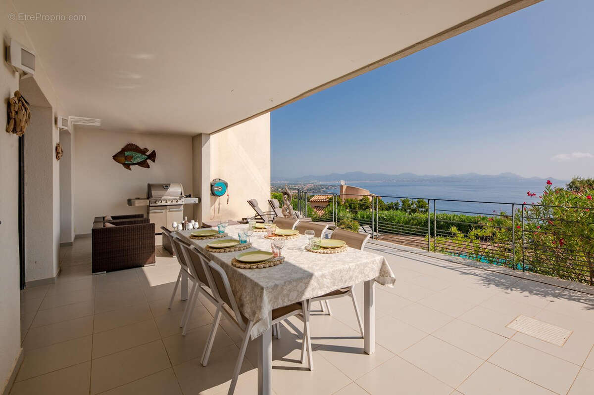 Appartement à LES ISSAMBRES