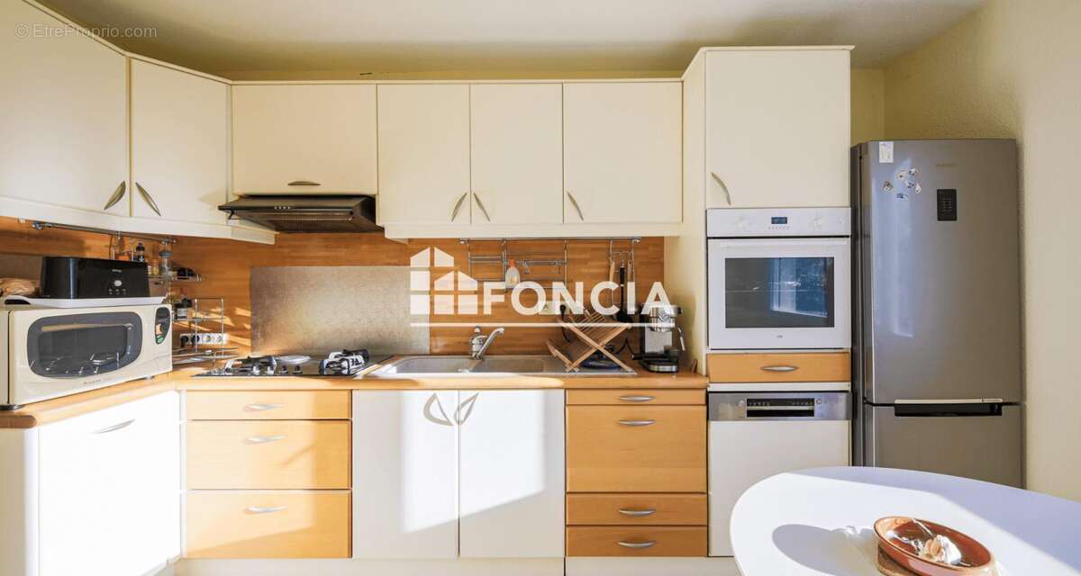 Appartement à LE PONT-DE-CLAIX