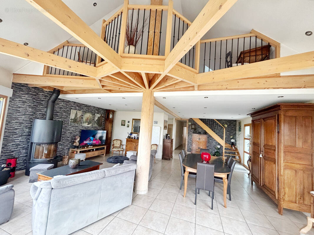 Maison à DREUIL-LES-AMIENS