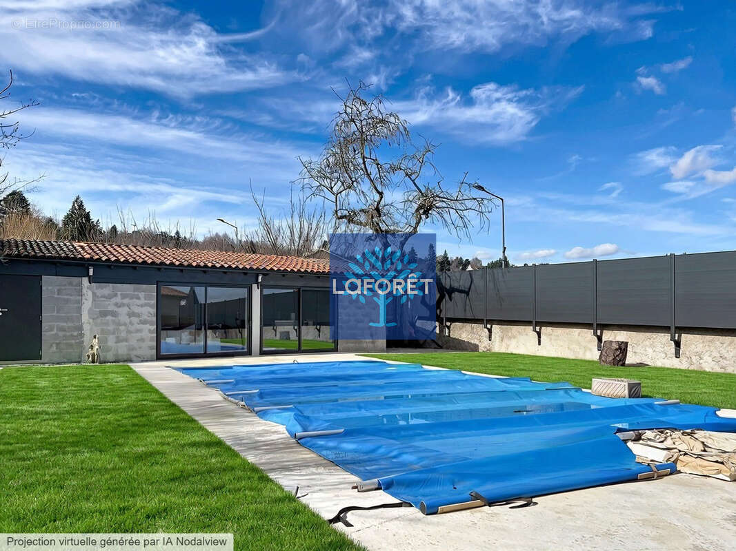 Maison à SAINT-JEAN-SOLEYMIEUX