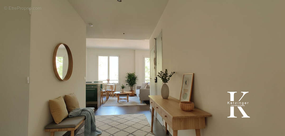 Appartement à MARSEILLE-1E