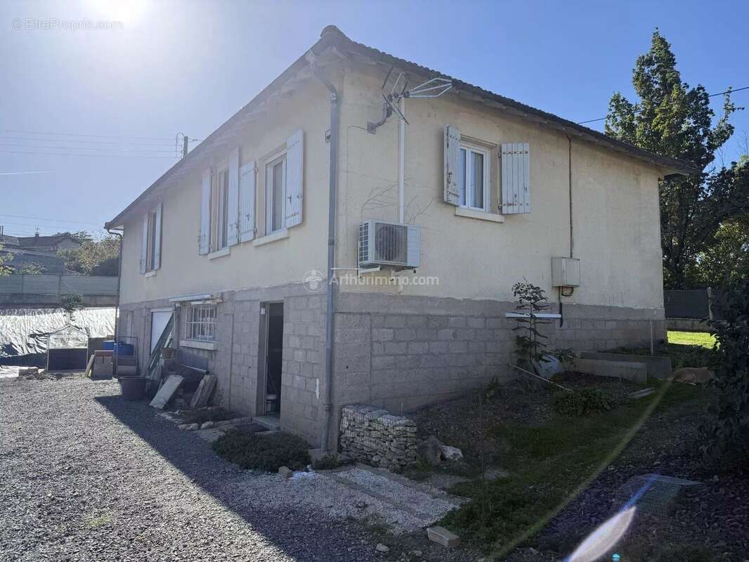 Maison à BLAYE-LES-MINES