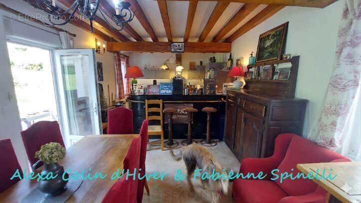 Maison à BELLEU