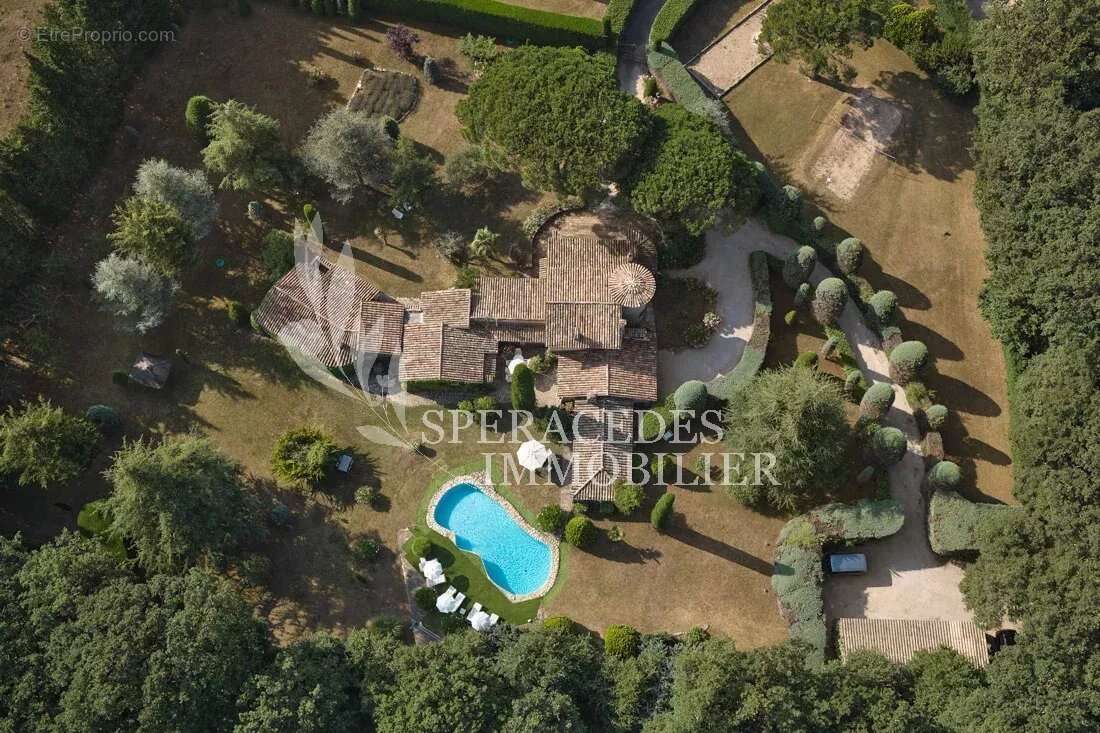 Saint-Vallier-de-Thiey - Superbe maison familiale - photo 4
