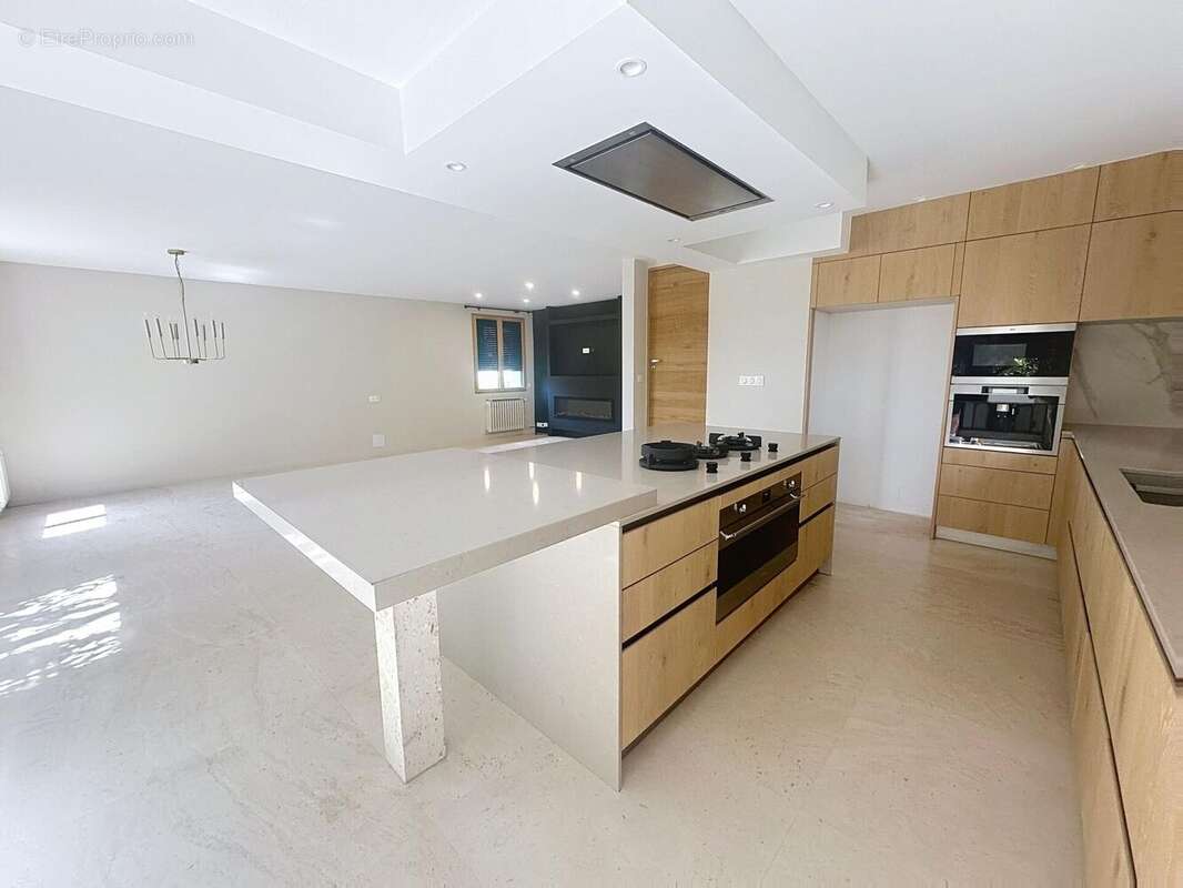 Photo 3 - Maison à CAHORS