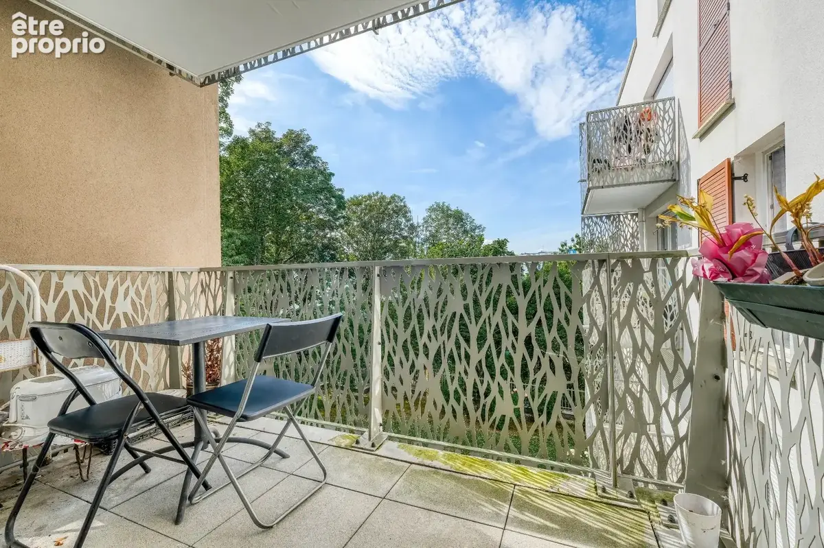 Christophe Michaudelle Capifrance, vous propose à MEAUX, appartement récent (2020) 2 pièces 50 m² avec son balcon et sa place de - photo 4