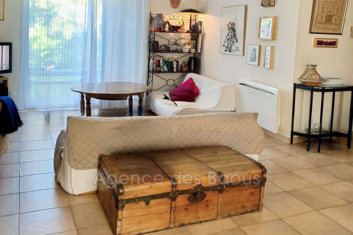 Maison à TOURRETTES-SUR-LOUP