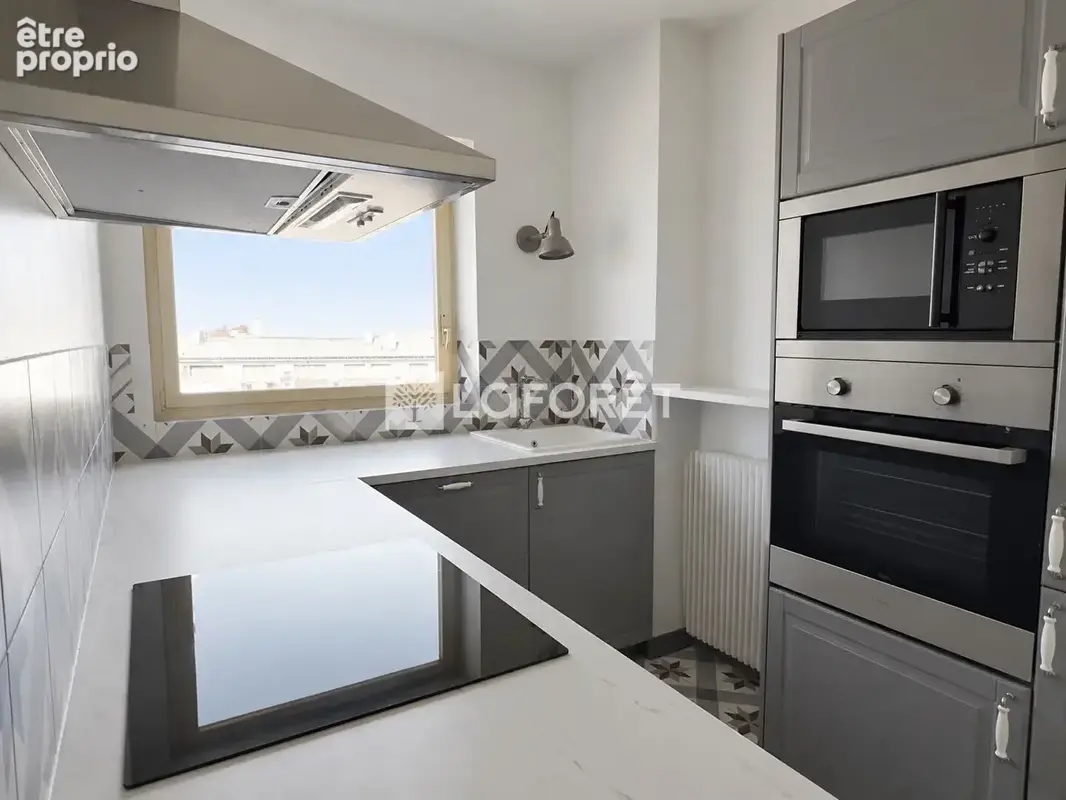 Appartement paris 15 - t2 avec terrasse - photo 5