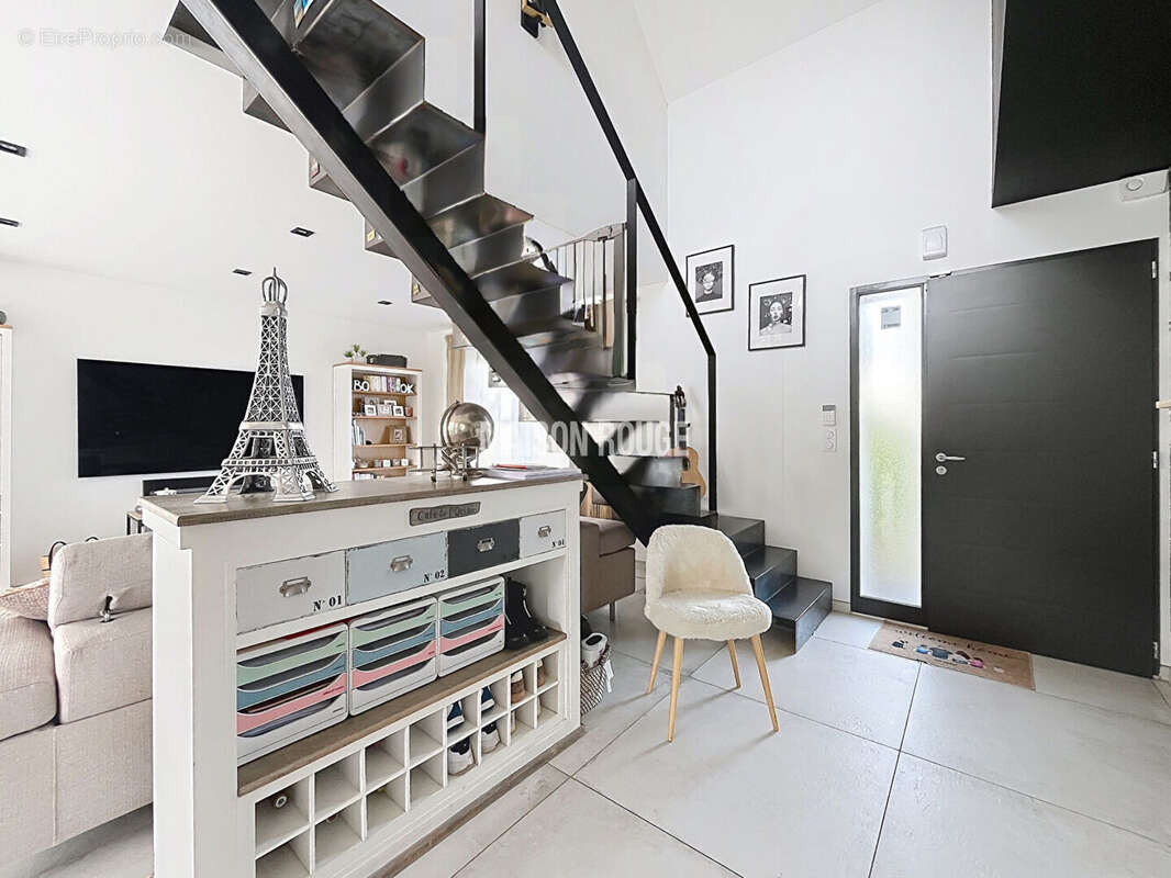 Maison à SAINT-MELOIR-DES-ONDES