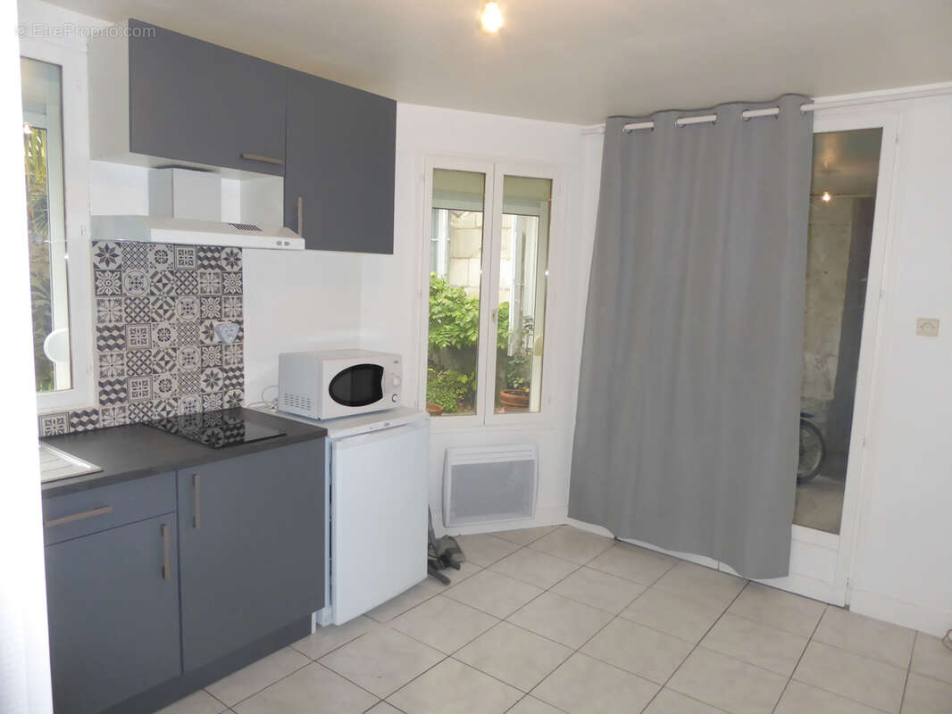 Immeuble à vendre Saintes 5 Logements - photo 4