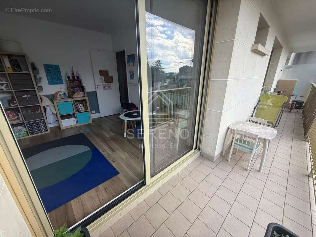 Appartement à FONTENAY-SOUS-BOIS