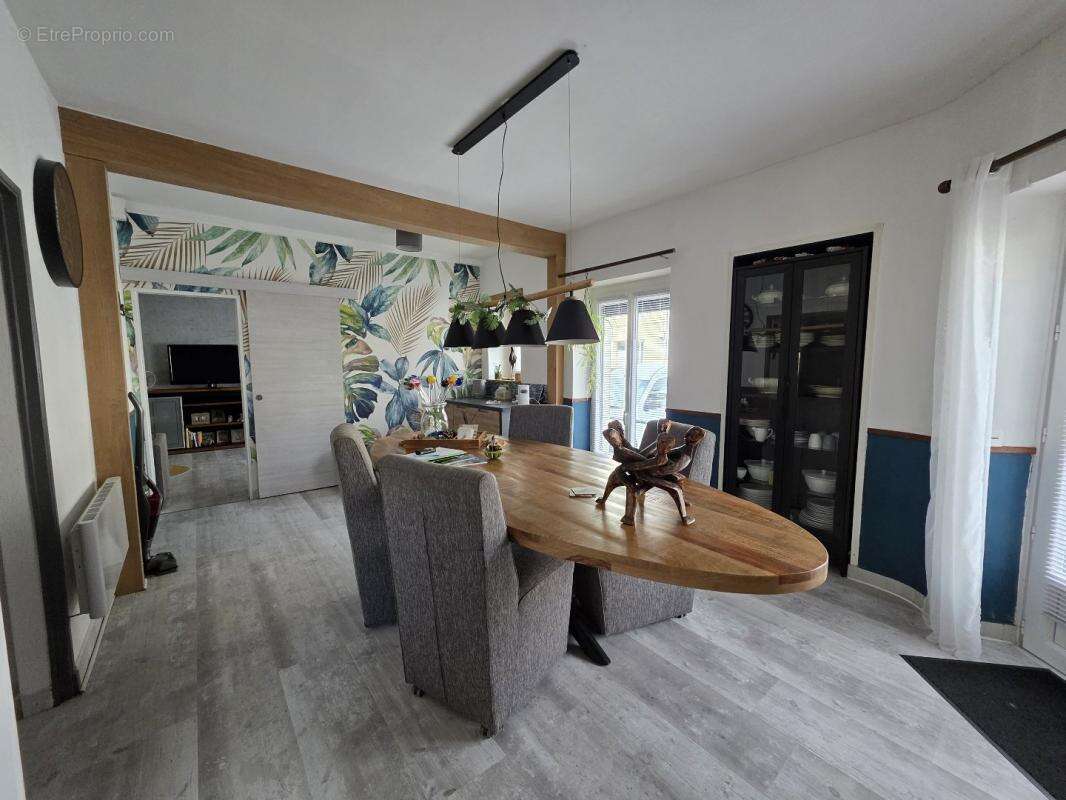 Maison à TOURNON-SAINT-MARTIN