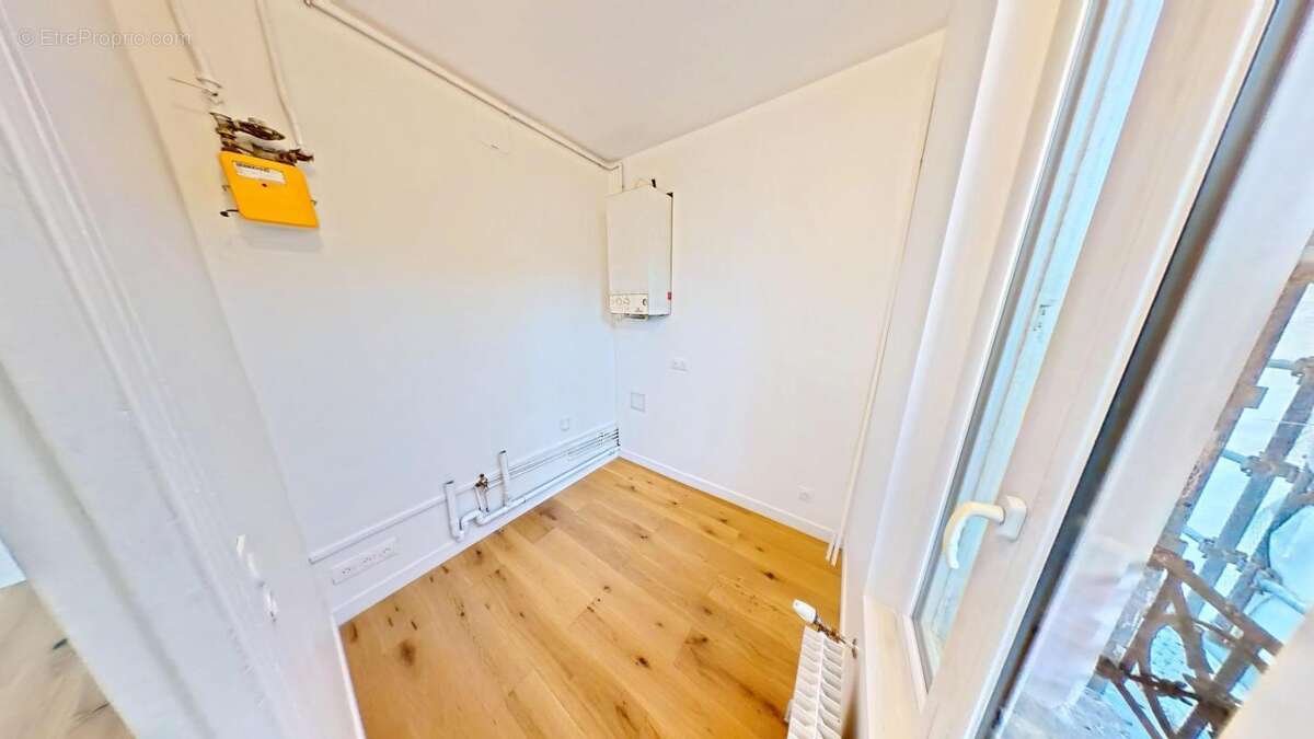 Appartement à PARIS-18E