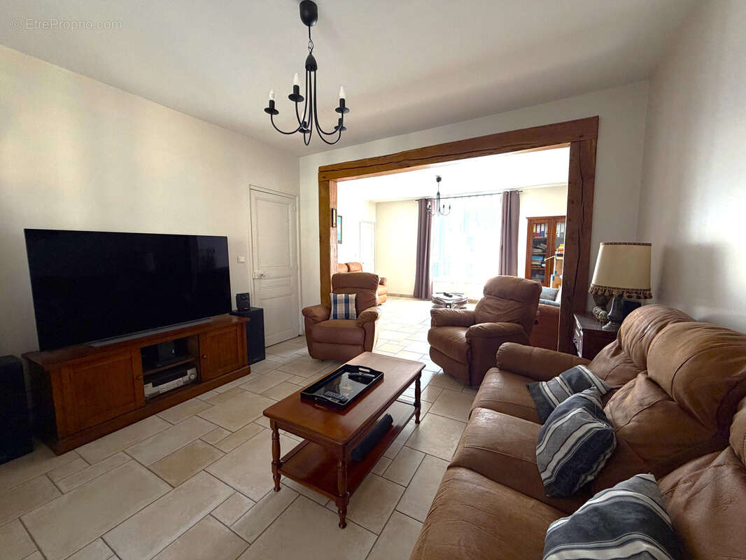 Maison avec dependances - photo 4
