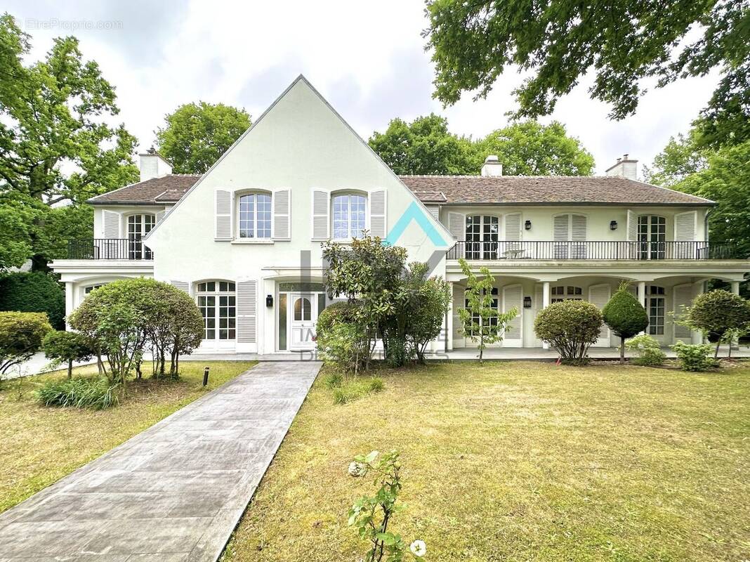 Maison à LE VESINET