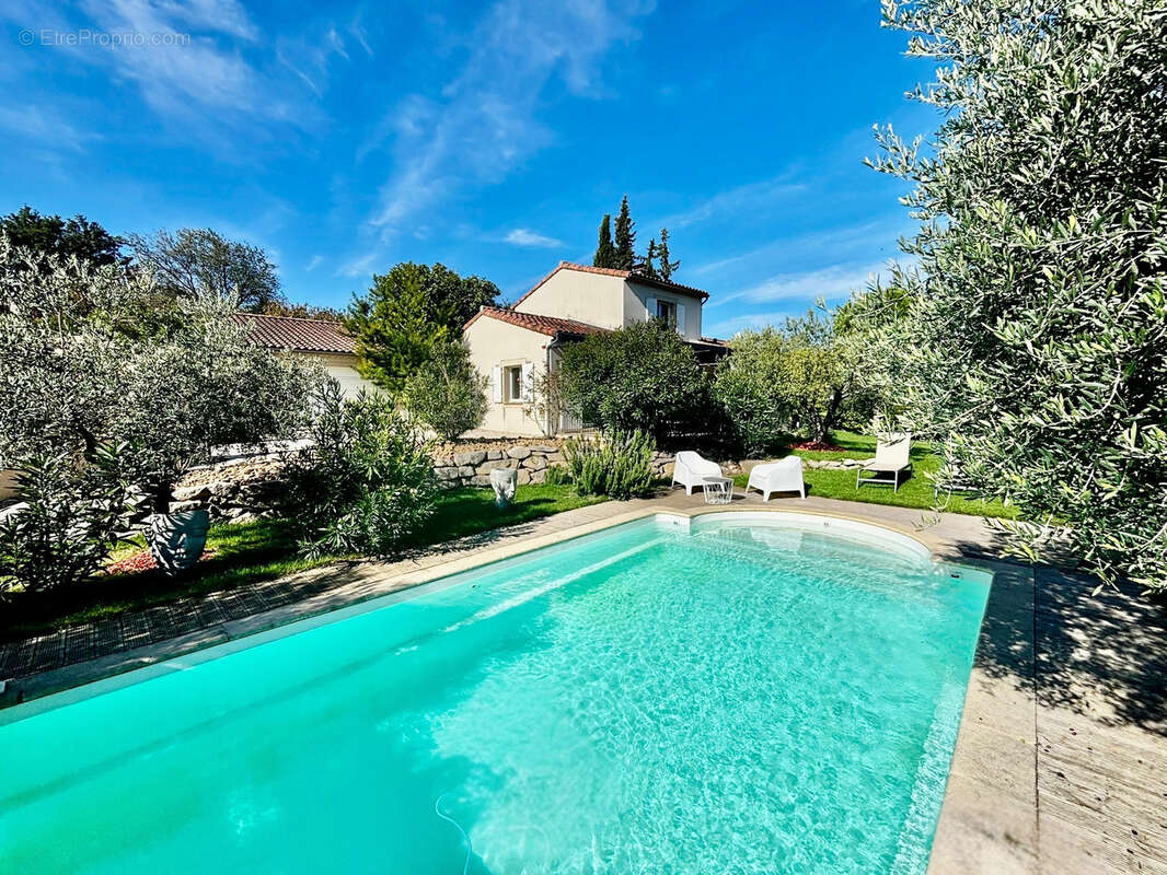 Maison à MALAUCENE