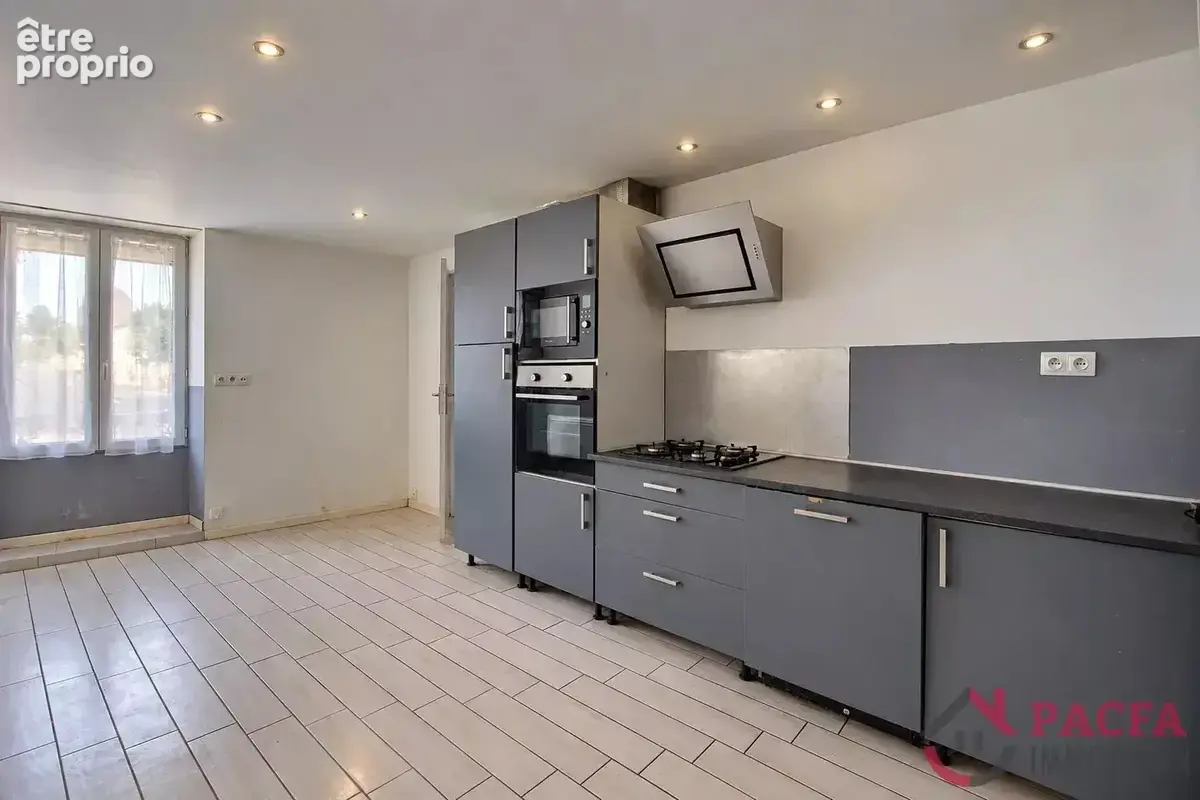 VIELMUR - Maison avec jardin et dépendance - photo 3