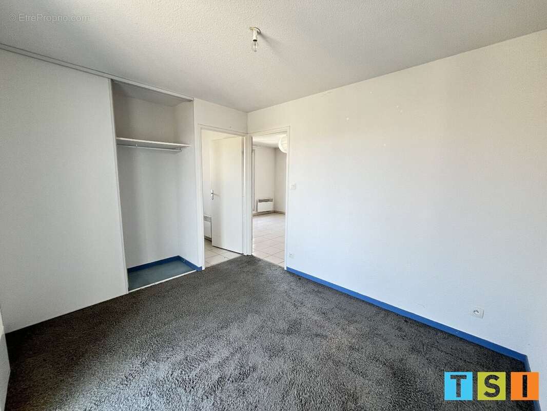 Montréjeau : Appartement T2 avec balcon, terrasse et place de parking sécurisée - photo 5