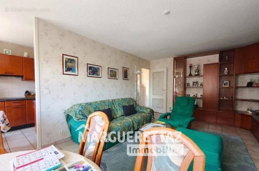 Appartement à VILLE-LA-GRAND