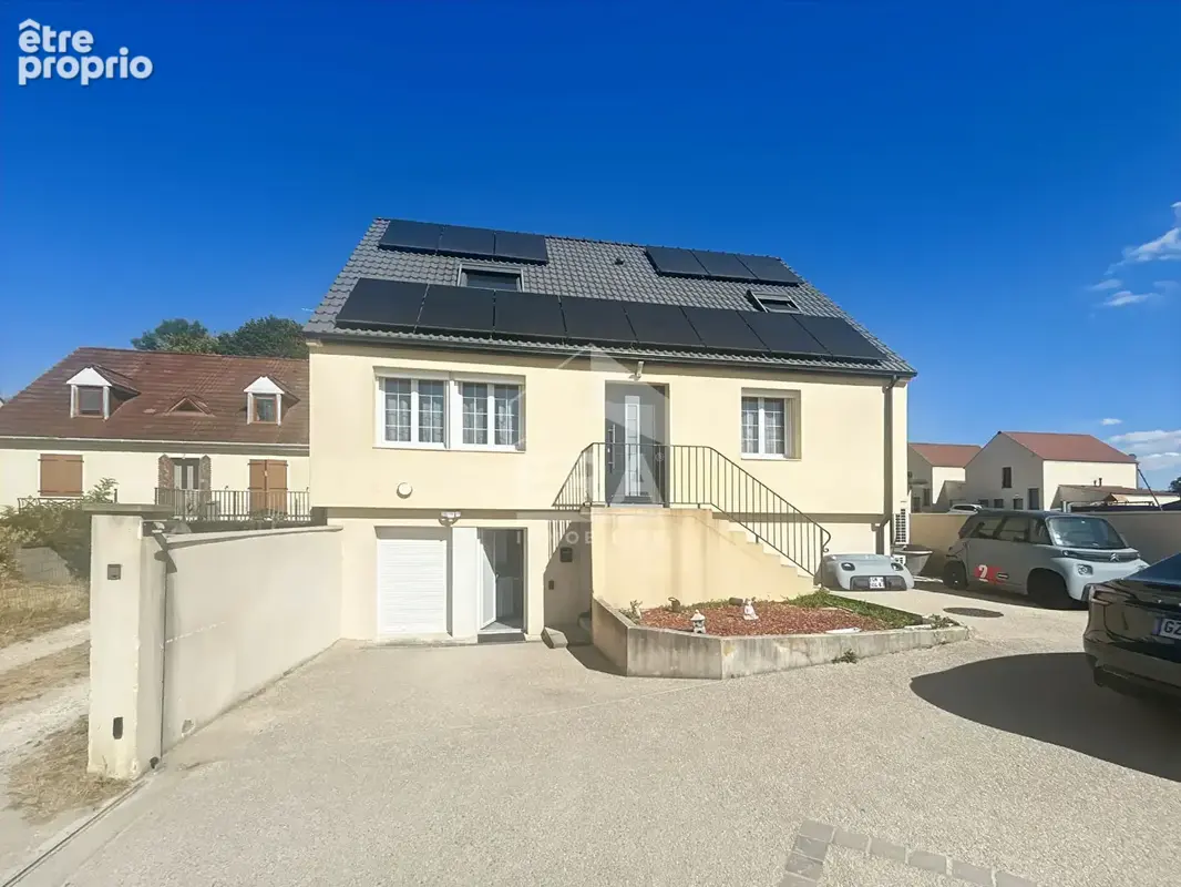 Maison à GUIGNEVILLE-SUR-ESSONNE