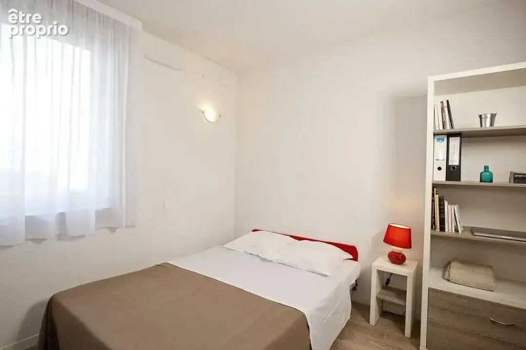 INVESTISSEMENT LOCATIF  Nanterre  Résidence étudiante Les Estudines Nanterre Université  6,18 % de rentabilité - photo 5