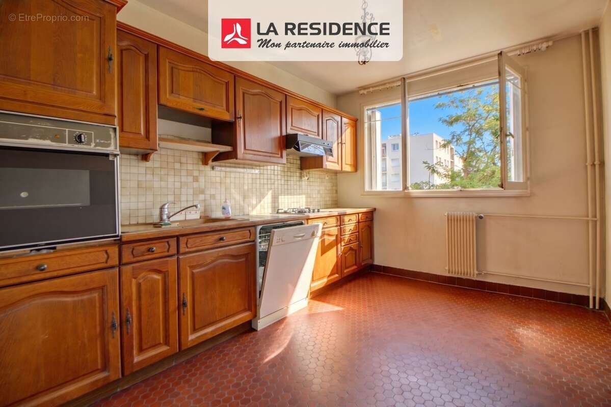 Appartement à VERNEUIL-SUR-SEINE
