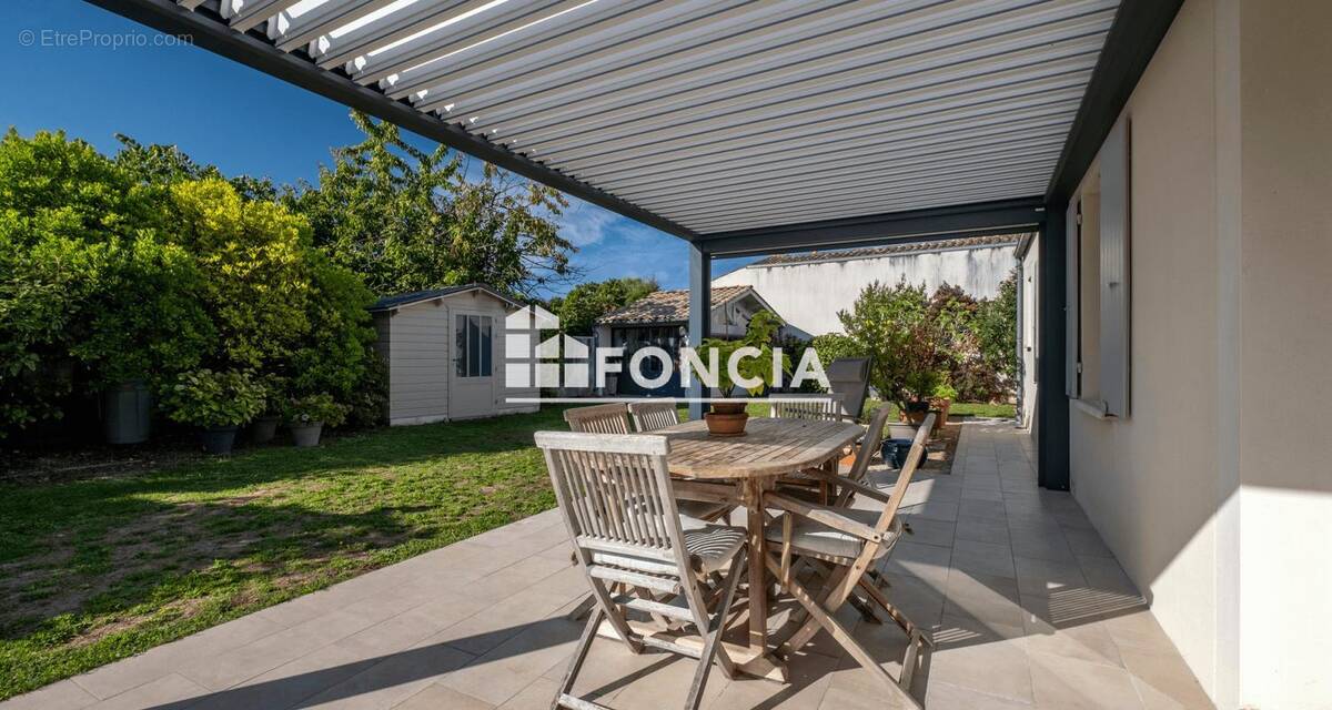 Maison à SALLES-SUR-MER