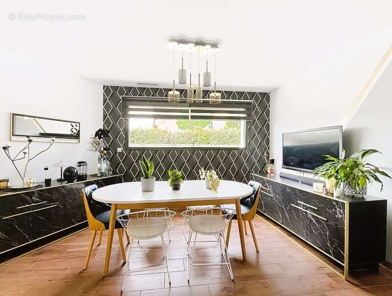 Maison à MARTIGNAS-SUR-JALLE