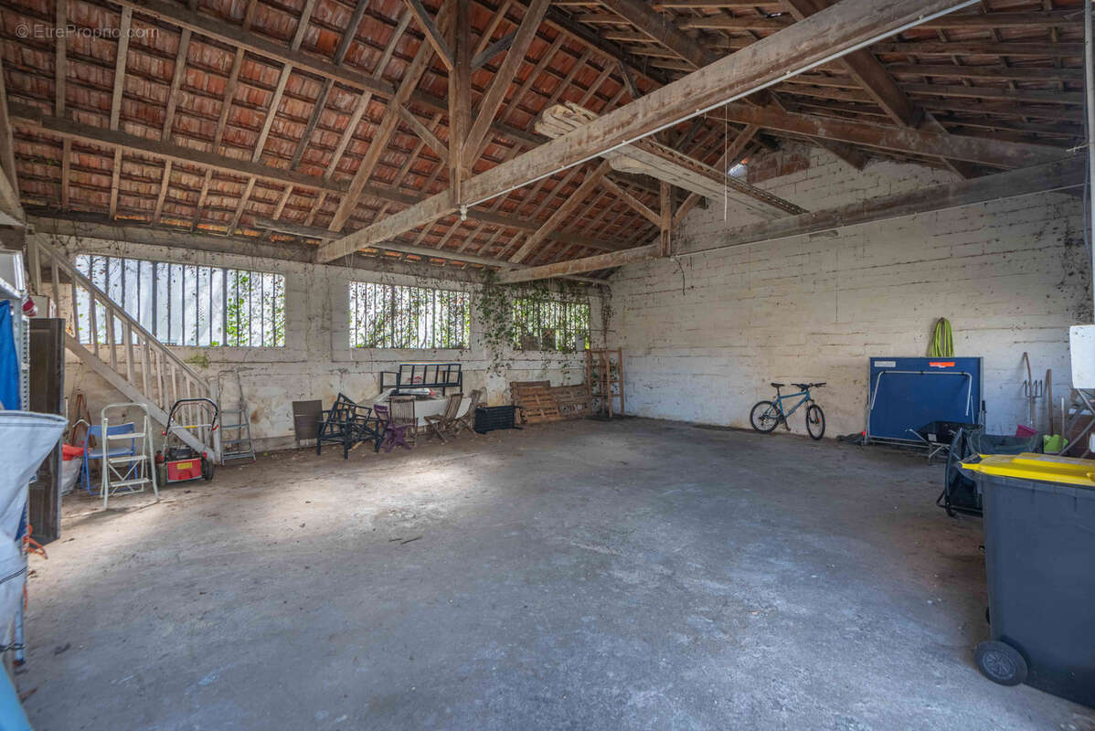 Maison à CAMBLANES-ET-MEYNAC