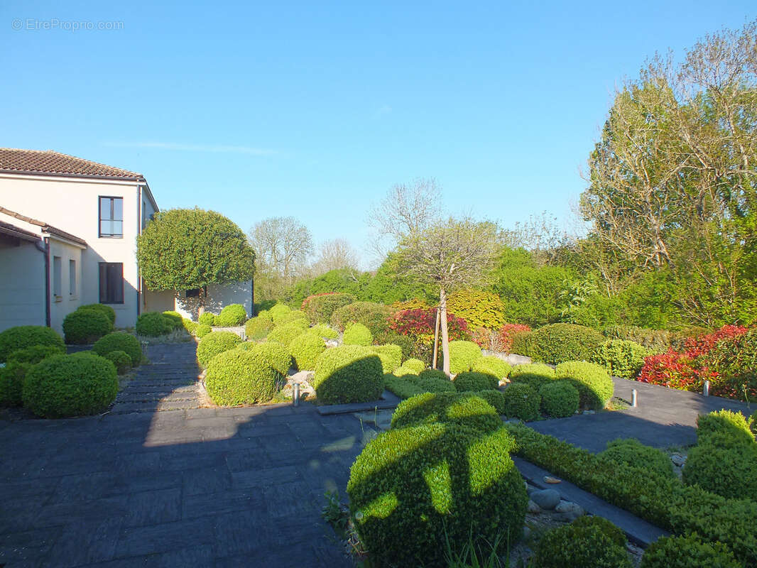 Propriété à vendre 17 pièces proche de SEMUR EN AUXOIS (21) - photo 27
