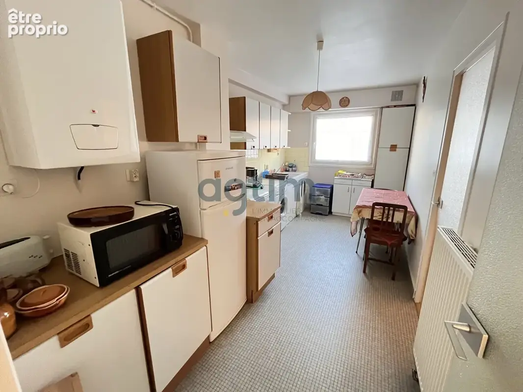 À vendre   Appartement T3 avec balcon, cave et parking   Centre-ville de La Roche-sur-Yon - photo 3