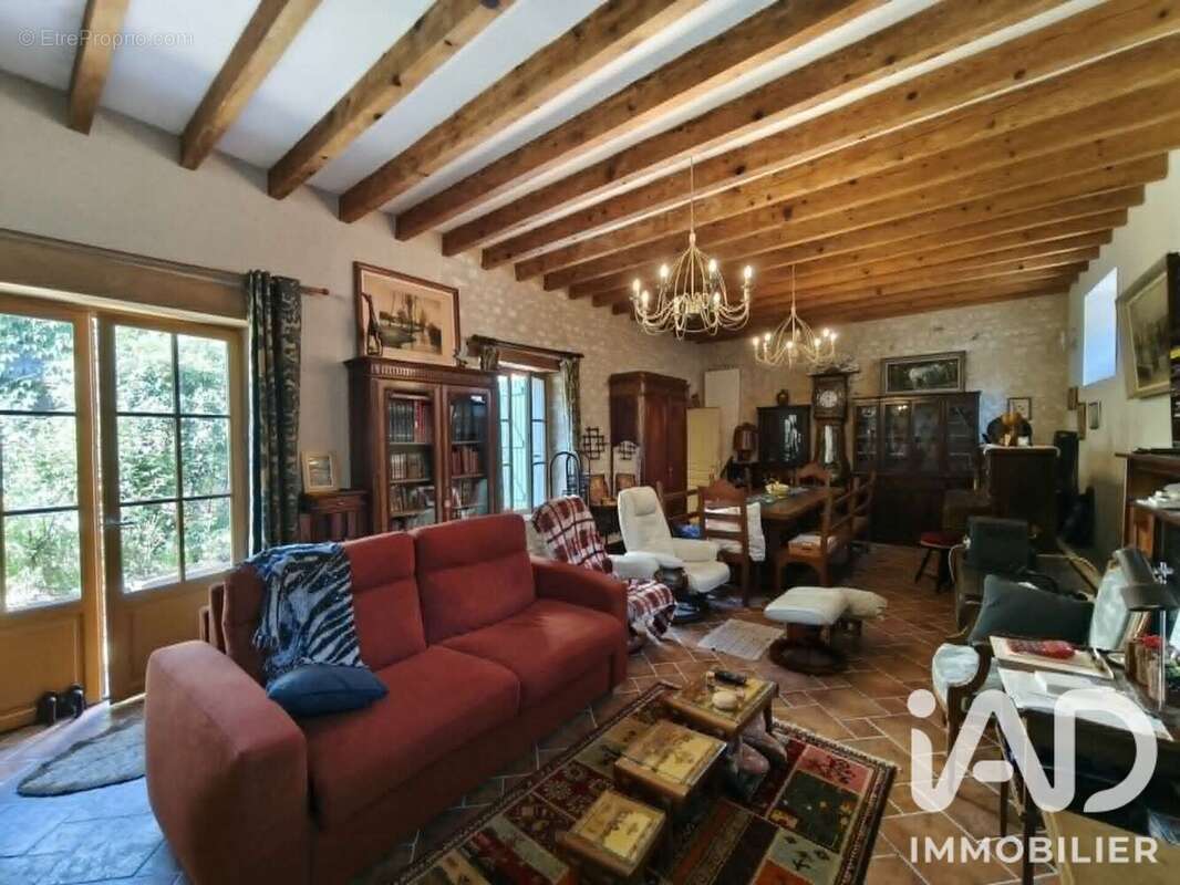 Maison 127 m² à Boynes  - photo 2