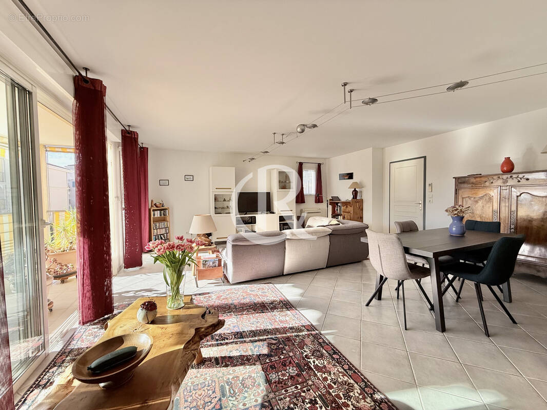 Appartement à HYERES