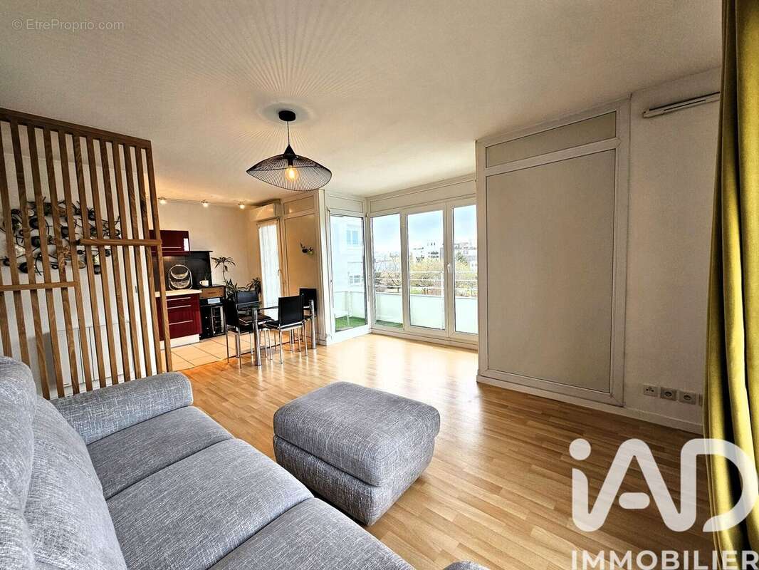 Photo 2 - Appartement à VITRY-SUR-SEINE