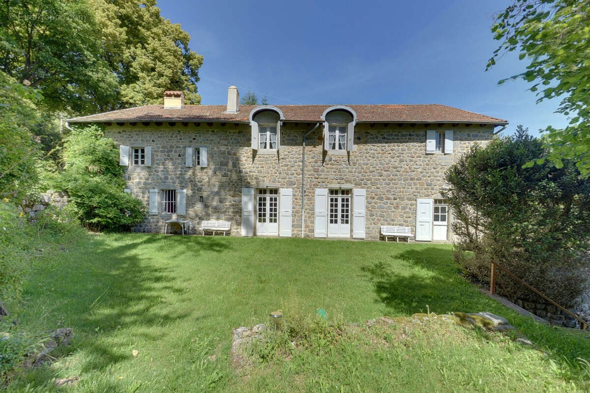 Maison à MARCOLS-LES-EAUX